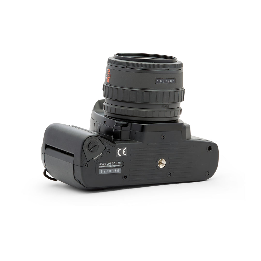 Pentax MZ-10 35mm SLR Camera Kit